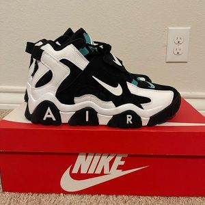NEW Nike Air Barrage Mid Black White Cabana